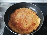自制西红柿鸡蛋饼做法图解7)