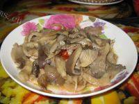 让人怀念的蘑菇炒肉