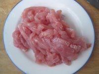 爆炒蒜苗肉丝做法图解1)