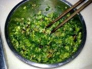 鲜美筋道的香菇菜包做法图解2)