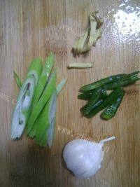中餐四季豆烧肉做法图解3)