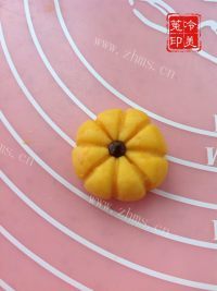 自制南瓜饼干做法图解24)