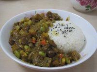 饱满的咖喱牛肉饭