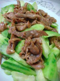 家常菜肉片丝瓜