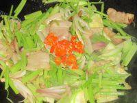 家常菜芹菜回锅肉
