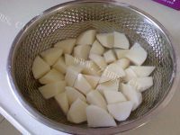 家常菜粉蒸土豆做法图解1)