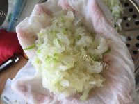 唇齿留香的猪肉饺子做法图解3)