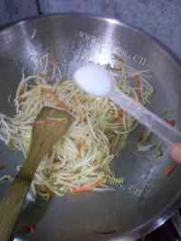 家常菜炒绿豆芽