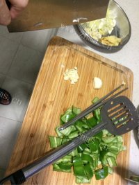 家常菜青椒炒蛋做法图解1)