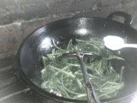 秘制蒜香菠菜