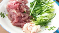 家常菜辣椒小炒肉做法图解3)