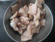 家常圆白菜炒肉做法图解4)