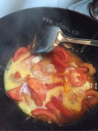 色香味俱全的西红柿蛋汤做法图解5)