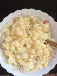 独特的酱油炒饭做法图解1)