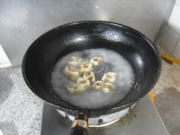 广式黑椒酱炒三丁做法图解5)