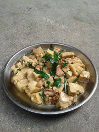 营养丰富的蒜苗炒豆腐