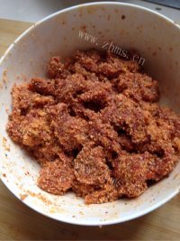 美味的粉蒸牛肉做法图解7)