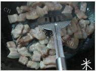 蒜苔回锅肉做法图解5)