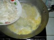 家常菜金针菇蛋花汤做法图解6)