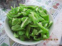 家常菜鸡蛋炒青椒做法图解2)