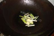家常菜草鱼炖豆腐做法图解2)