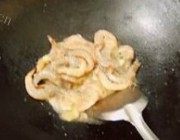 诱人的香草可乐虾做法图解2)