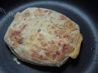 味道不错的鸡蛋灌饼做法图解9)