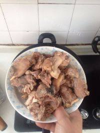 回味悠长的红烧鸡肉做法图解7)