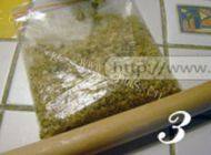 自制核桃花生酥做法图解2)