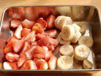 草莓香蕉冰激凌的做法图解二