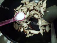 健康美食之香菇炒肉做法图解4)