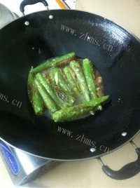 家常菜肉酿青椒做法图解7)
