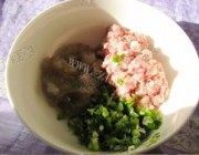 美味的鲜虾珍珠肉丸做法图解4)