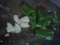 家常菜洋葱小炒肉做法图解2)