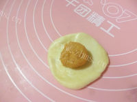 自制老婆饼做法图解13)