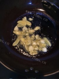 美味的酸汤鱼做法图解3)