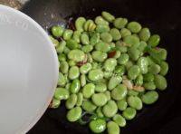下酒菜清炒蚕豆做法图解5)