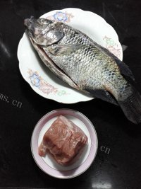 美味魔芋香烤鱼做法图解1)