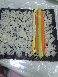 香气浓郁的紫菜包饭做法图解2)