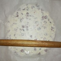 自制蔓越莓牛轧糖做法图解7)