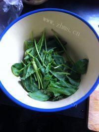 美味的蔬菜肉丸汤做法图解3)