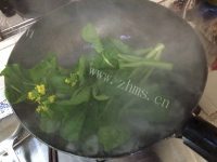 家常菜蒜蓉炒菜心做法图解4)
