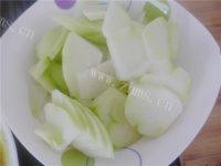 佛手瓜炒肉片自制做法图解2)