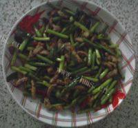 「美味可口」蒜薹炒肉