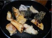 色泽不错的红烧鲤鱼块做法图解5)