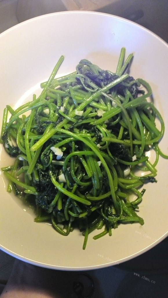 五味俱全的蒜蓉茼蒿