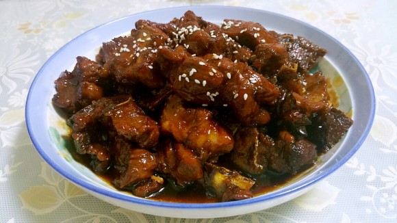 诱人的糖醋排骨