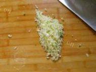 美味的粉丝蒸虾做法图解2)