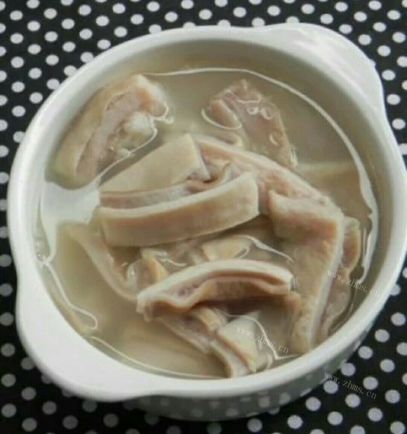 美味营养的胡椒猪肚汤