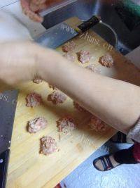 美味的珍珠肉丸做法图解4)